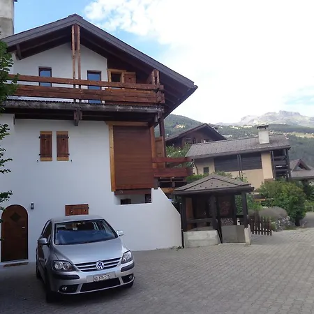 Mollens Apartmán *